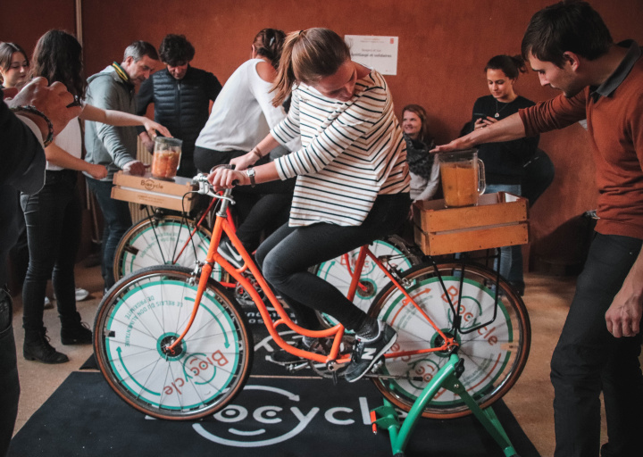 activité de groupe aux Grands Voisins - Biocycle