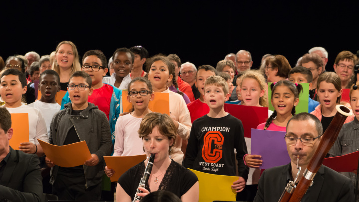 Chœur d'enfants à Vitry, présenté au terme des ateliers de Concerts de Poche