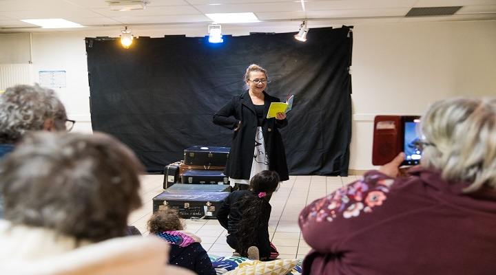 Atelier de théâtre mis en place par l'association Paq La Lune